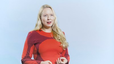 Elina Lappalainen: ”Tasa-arvo ei ole valmis, vaikka naisia on talouslehtien kansissa”