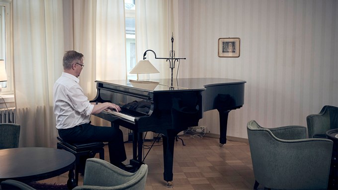 Suomen Kuvalehden Matti Kalliokoski: "Jos uutismedia on Ikean laari, josta kootaan itse huonekalu, me olemme Artek − laadukas ja valmis kokonaisuus"