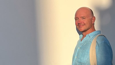 Vuoden aikakausmediatoimittajaksi valittu Antti Helin sai erityistä kiitosta tuomaristolta siitä, että hänellä on kyky kirjoittaa itsensä mukaan juttuihin tyylikkäästi ja hienovaraisesti. Helin itse ajattelee, että lähtökohtaisesti ketään ei kiinnosta Antin seikkailut maailmalla, mutta joissakin tilanteissa toimijuuden kautta voi käsitellä asioita. 