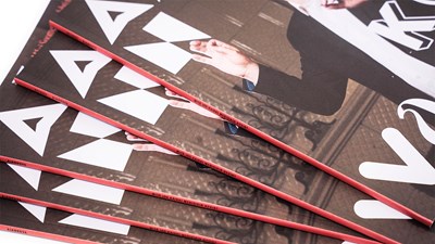 Ajankuvan juttuja voi lukea maksutta digilehdestä ja Aikakausmedian verkkosivuilta. 